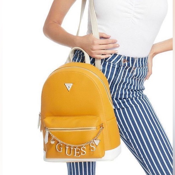 Guess bagpack, new & unused, Original price -$79. comes with the tag! - Picture 2 of 4